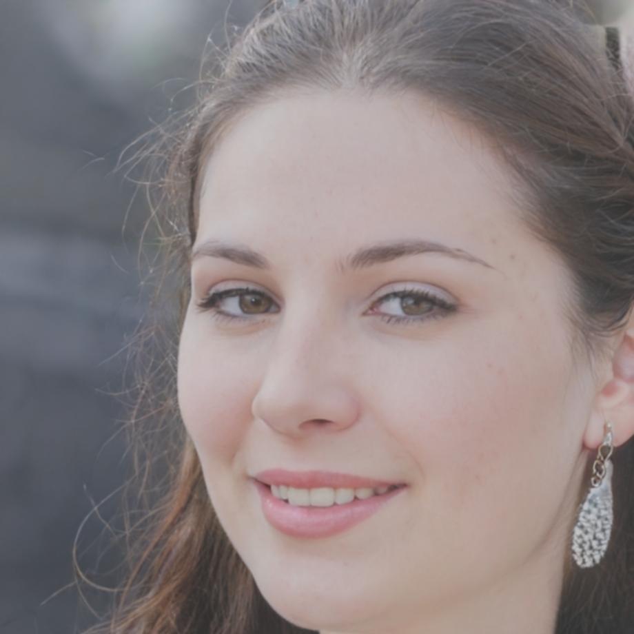 Ileana Creangă - instructorul principal pentru atelierele practice de modele de afaceri